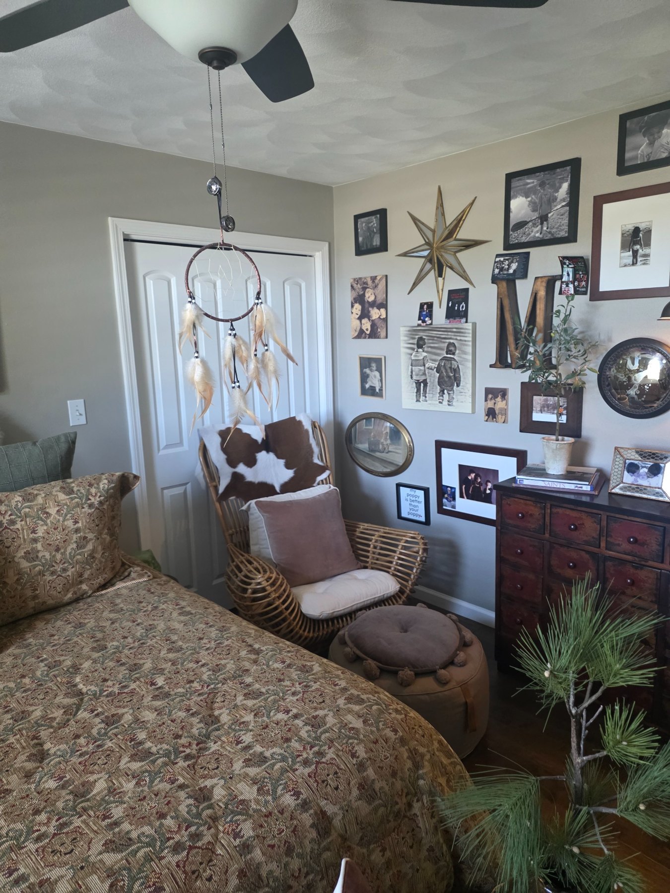 A corner to curl up in, another view